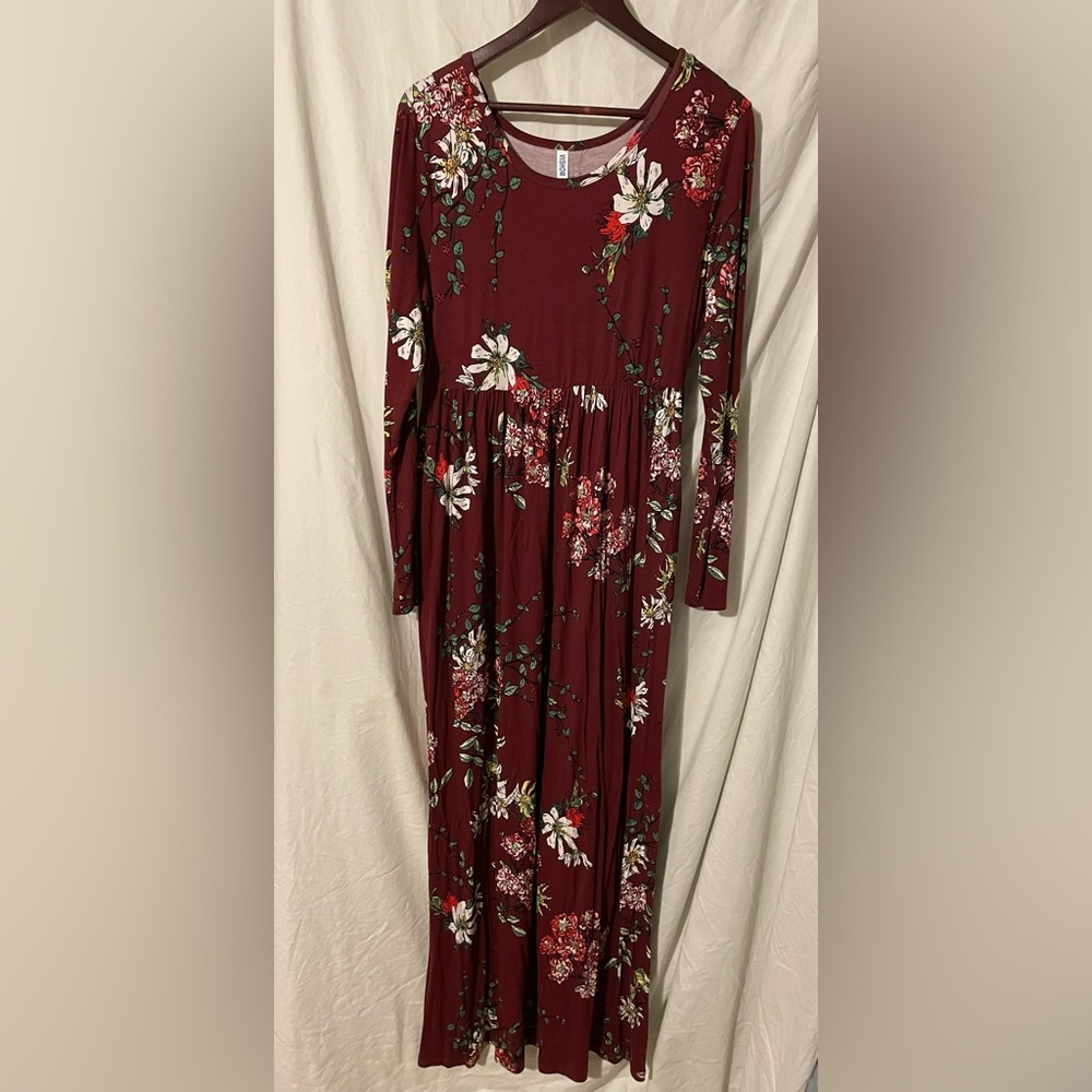 FLORAL LONG SLEEVE MAXI DRESS SIZE LARGE